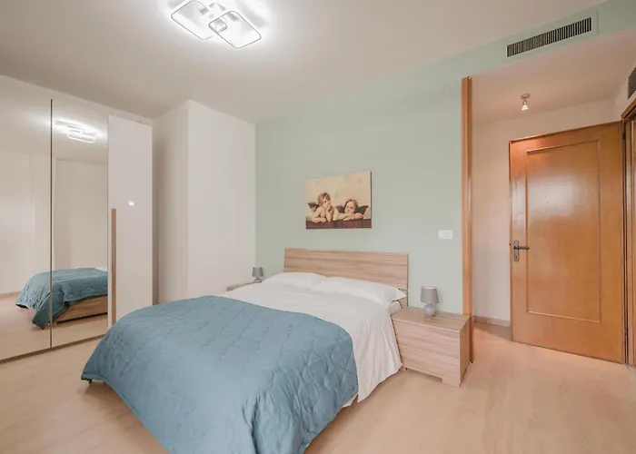 Viky Flat - 15 Min From Venice & Free Parking